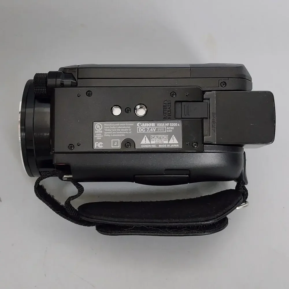 Canon VIXIA HF S200 Flash Memory Camcorder - Renewed